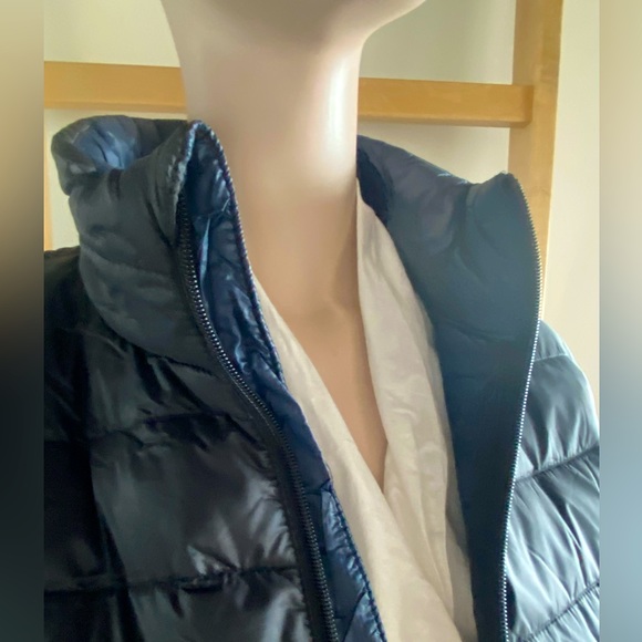 Michael Kors Packable down filled puffer bomber jacket, Mens size medium - Picture 3 of 16